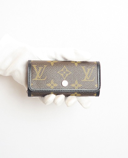 Louis Vuitton 6 Key Holder, front view
